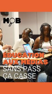 La fin de l’année scolaire approche et apparemment aussi, celle du pass Culture.

Pas uniquement ce chèque ponctuel qu’on reçoit toutes et tous à 18 ans pour « s’acheter de la Culture » mais aussi une part collective destinée aux établissements scolaires. Des millions d’euros destinés à lancer des projets culturels, artistiques ou médiatiques avec les élèves. Un budget annuel, gelé en janvier et en danger pour l’année scolaire à venir. Une tendance inquiétante, surtout pour l’éducation aux médias (EMI), enseignement essentiel à l’éducation citoyenne.

On a suivi @touriste_pro du @bondy.blog – un média avec qui on travaille souvent, pour info/transparence – dans un de ses ateliers « Podcast » au lycée Jean Renoir de Bondy. L’occasion de montrer ce que permet cette enveloppe du @culture_gouv : former nos jeunes autrement, leur donner confiance en eux, écouter leurs récits et leurs idées. Le tout en les sensibilisant à la fabrique de l’info. Une « zone d’éducation » culturelle plus que prioritaire et à défendre.

Réalisation et montage @elliot_clarke_01 (avec @flaviersl_ Roussel et @judith__faye )